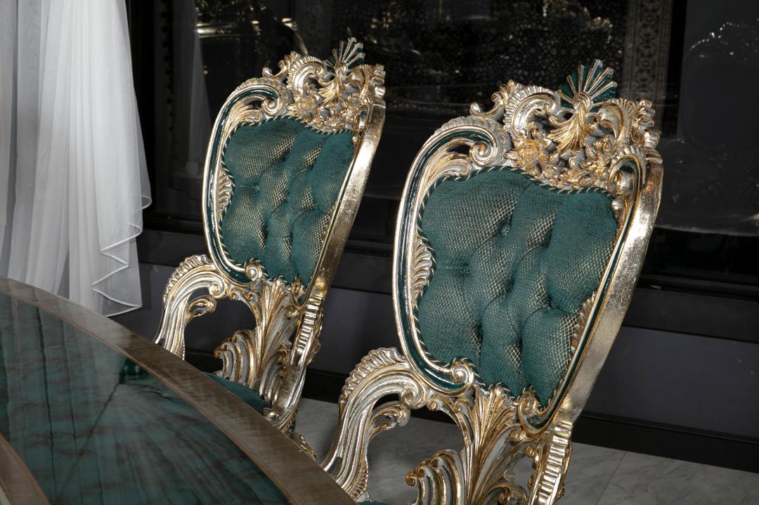 REGAL GREEN DINING ROOM