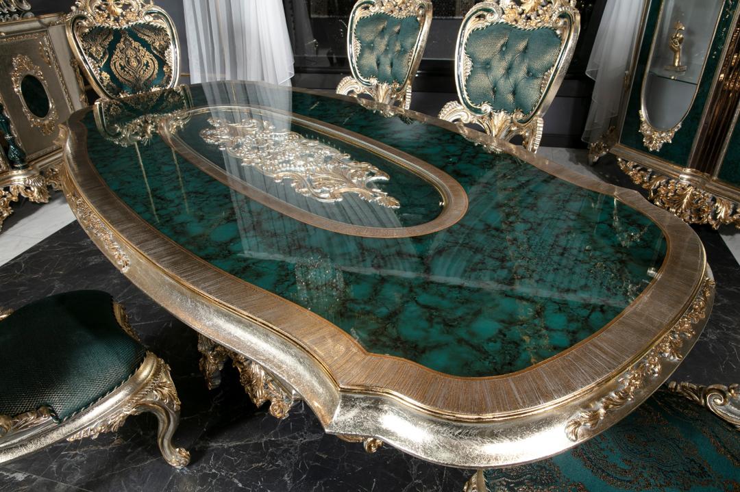 REGAL GREEN DINING ROOM