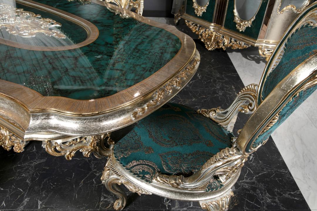 REGAL GREEN DINING ROOM