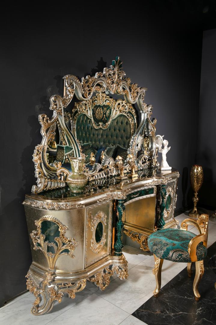 REGAL GREEN BEDROOM