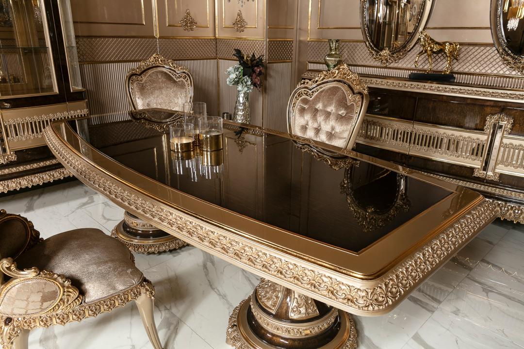 EMPEROR DINING ROOM