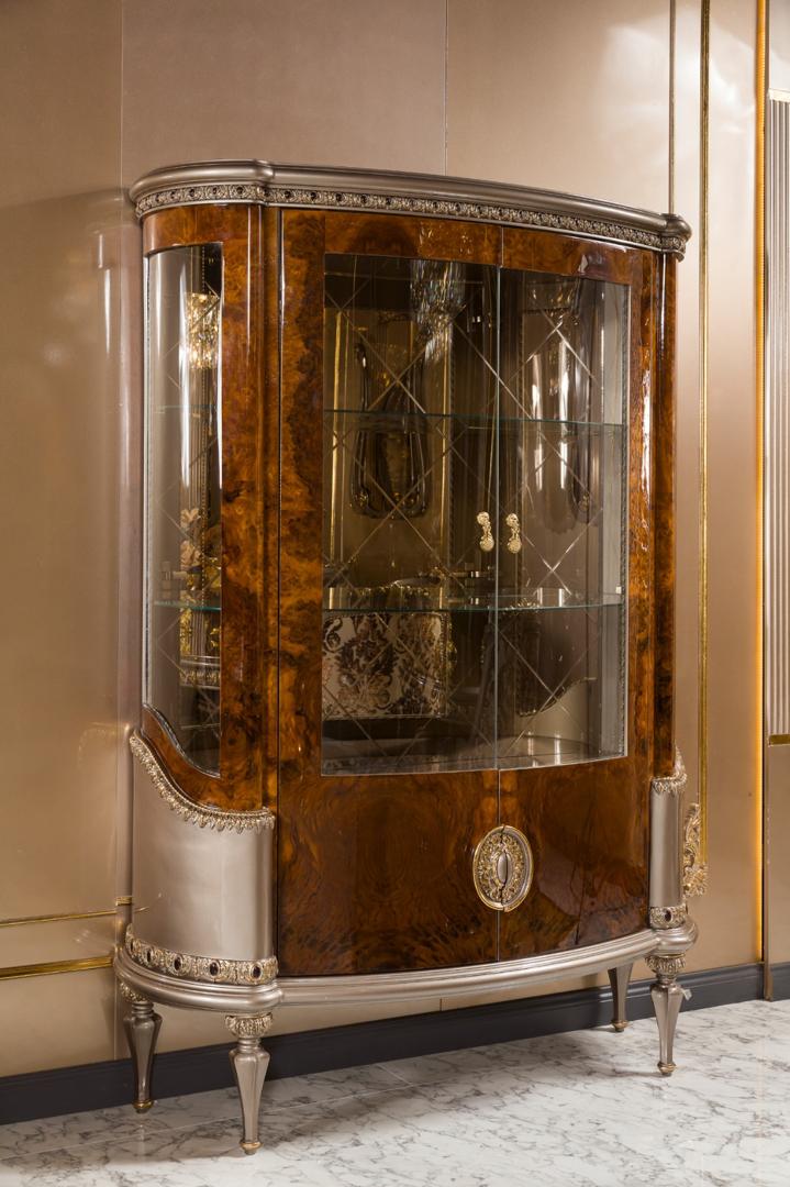 ROLEX DINING ROOM
