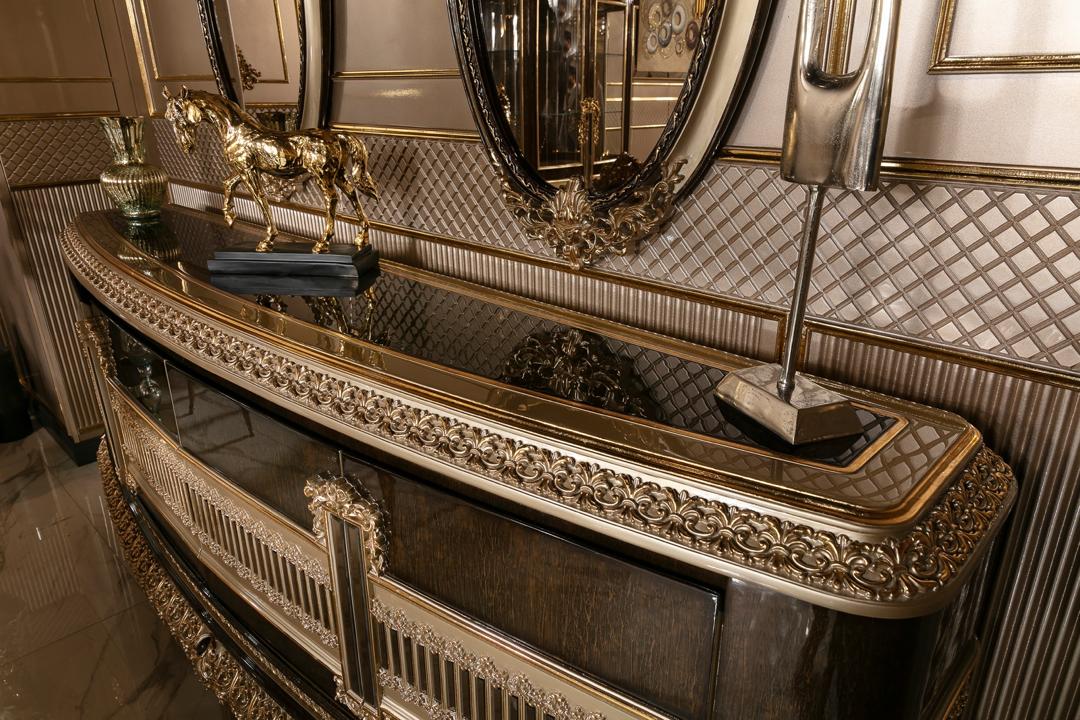EMPEROR DINING ROOM