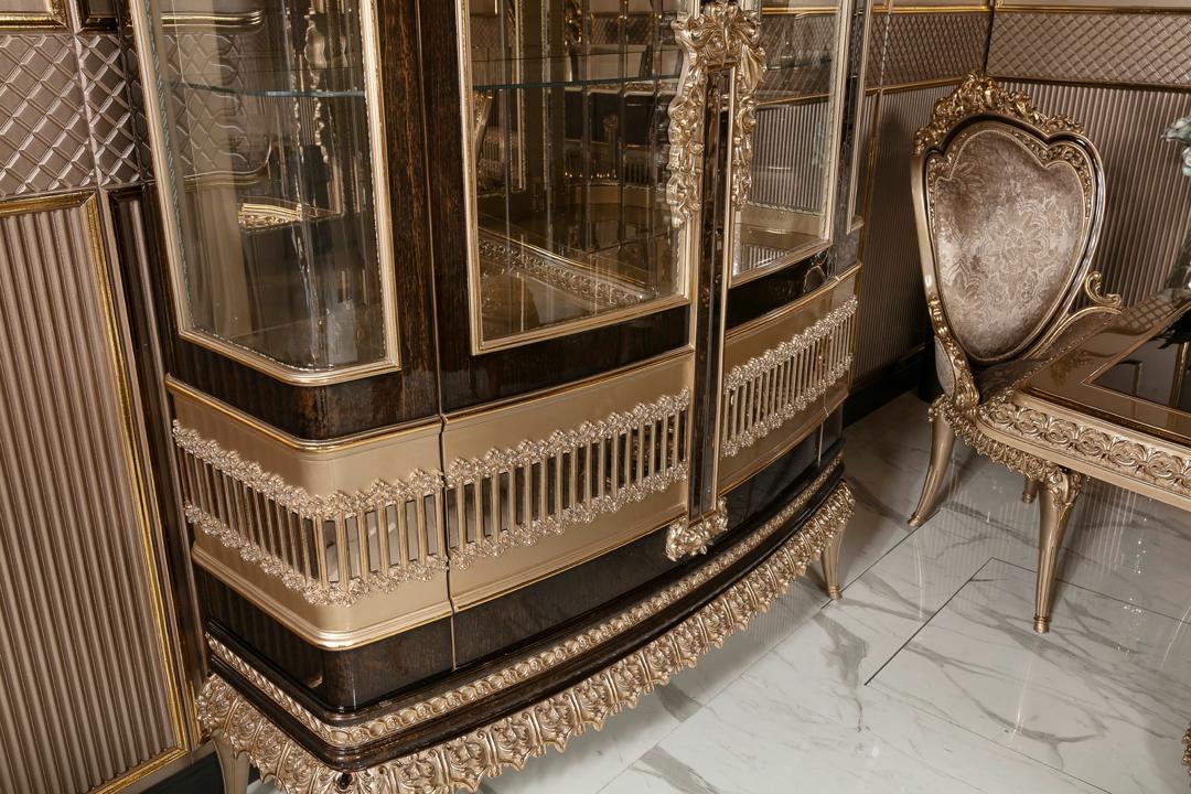 EMPEROR DINING ROOM
