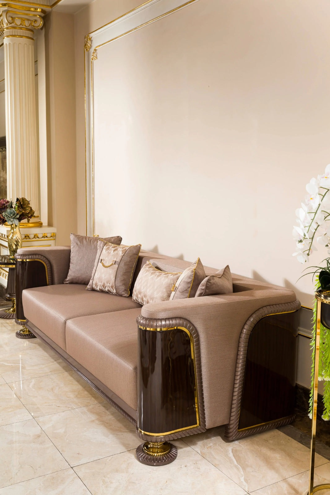 Lusetta Sofa Set